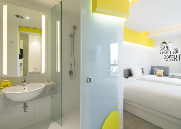 Yello Beachwalk Bali