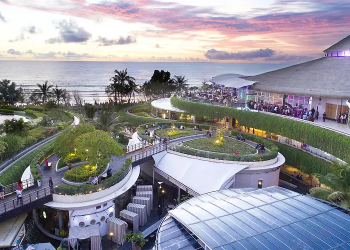 Yello Beachwalk Bali فندق