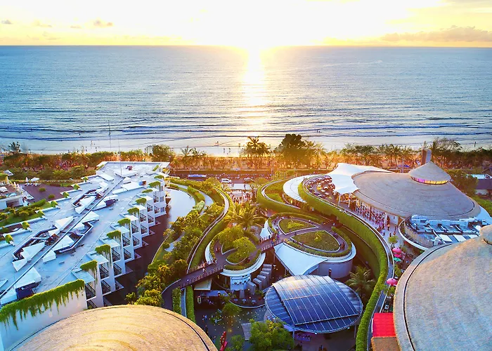 Yello Beachwalk Bali كوتا